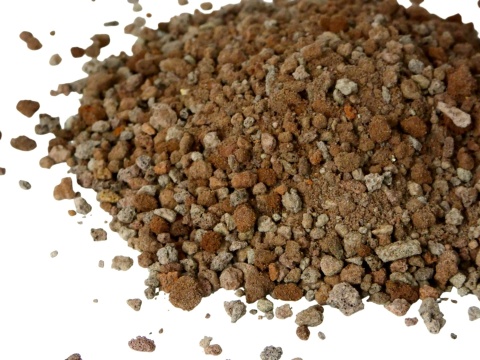 Lawa wulkaniczna czerwona drobna 2-5 mm naturalne podłoże do sukulentów 20L