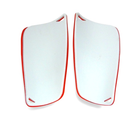 Ochraniacze piłkarskie SPORTS - lekkie, amortyzacja EVA 3 kolory M 16x7,5cm