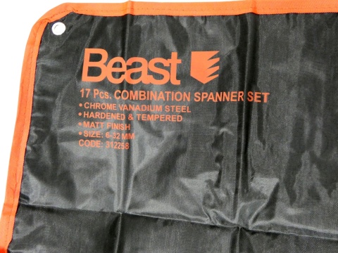 Pokrowiec Organizer na klucze płasko-oczkowe BEAST 17 kieszeni 6-32mm 73x42