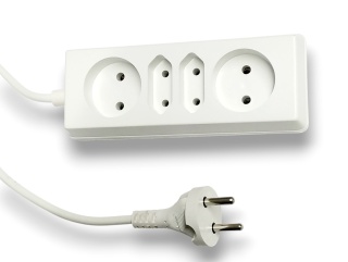 Przedłużacz elektryczny listwowy biały przewód 1,5m 4 gniazda 2P 2PZ